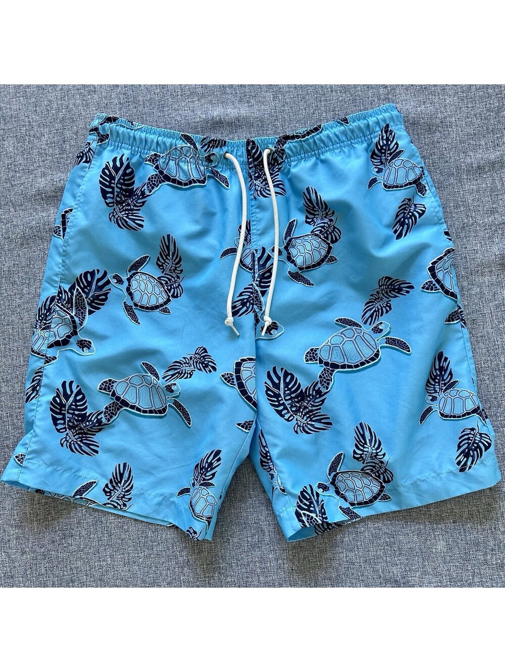 Chaps Men’s Swim Trunks Large Blue Turtle Design 3-pockets Drawstring Lined L